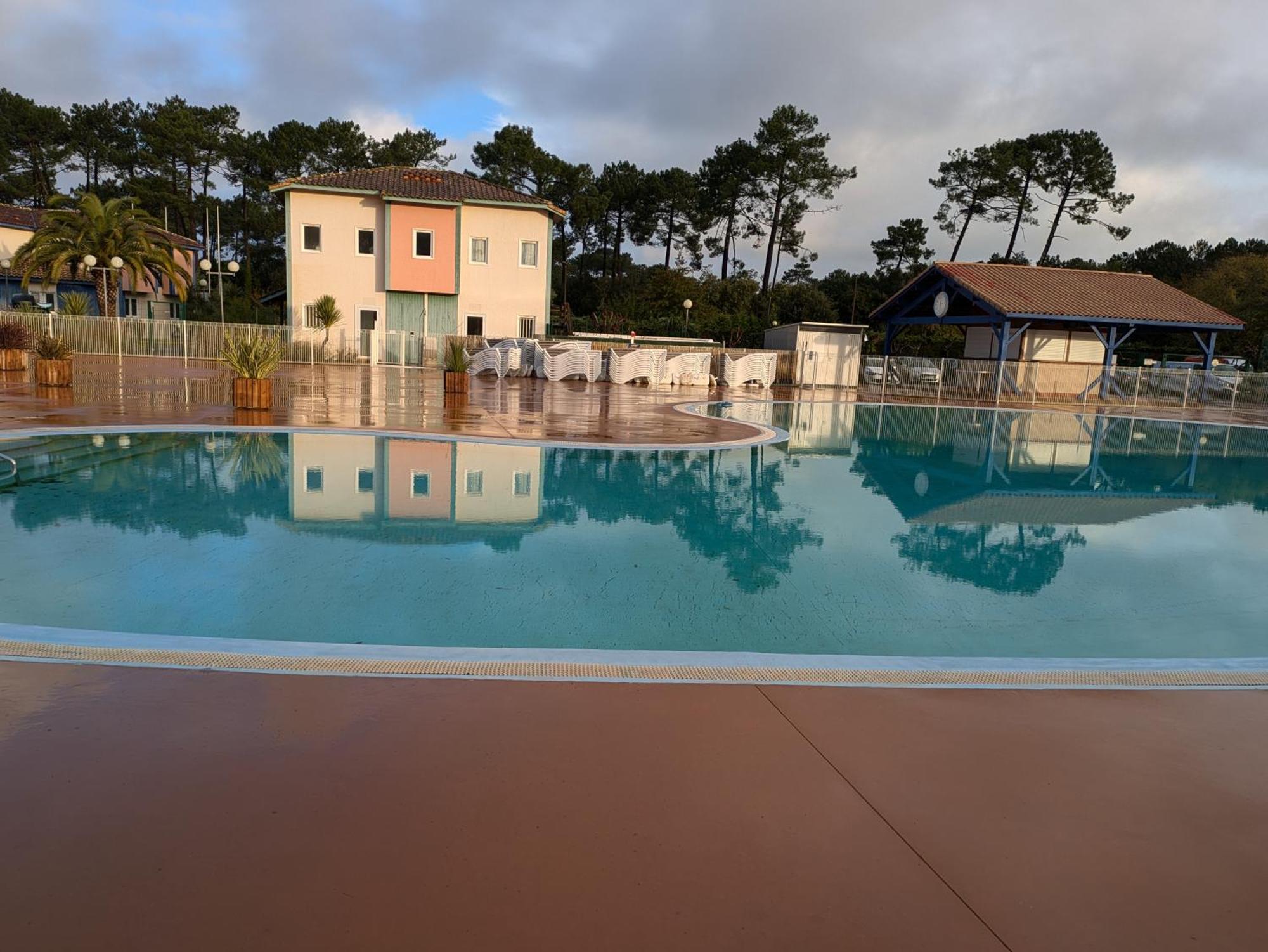 Residence Mes Amours D'Enfants - Les Villas Du Lac Сустон Номер фото