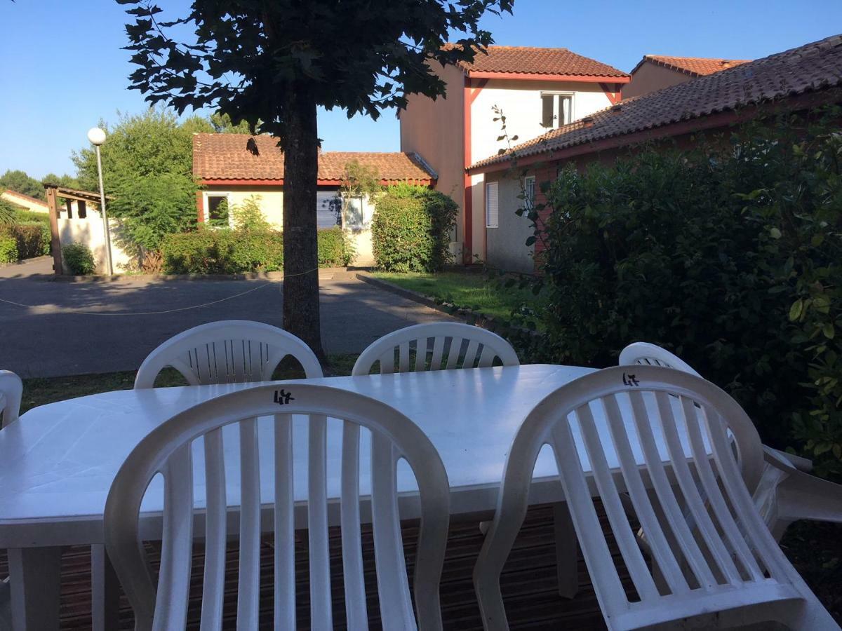 Residence Mes Amours D'Enfants - Les Villas Du Lac Сустон Экстерьер фото